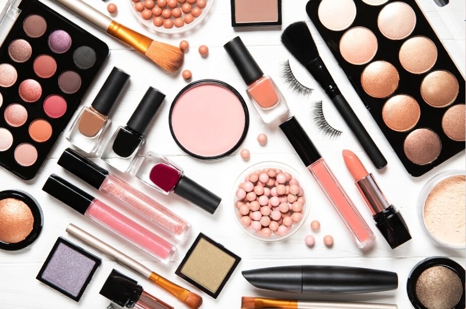 10 Must-Have Beauty Products